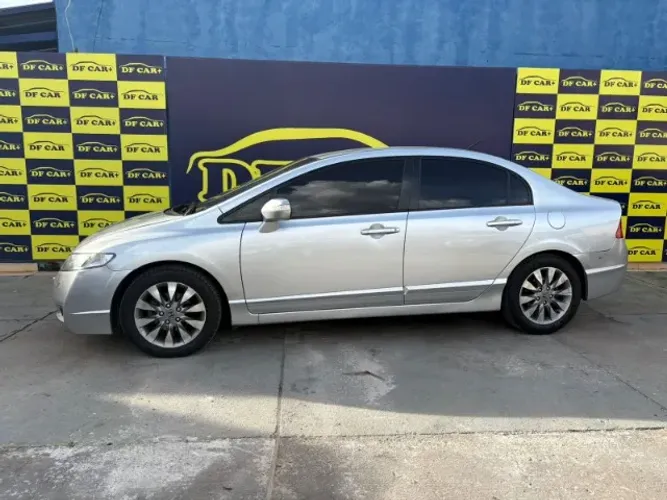 Honda Civic Sed. Lxl/ LXL SE 1.8 Flex 16V Aut. 2011
