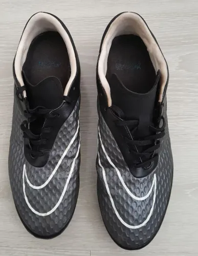 Chuteira Nike  Hypervenom 44