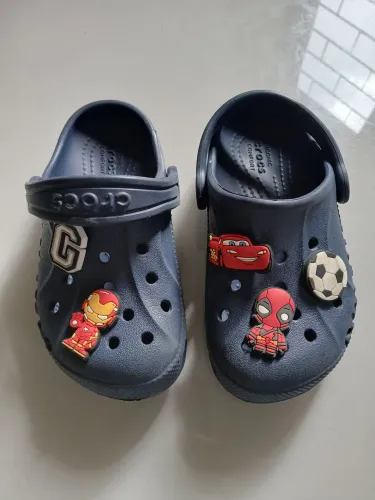 Crocs C-9