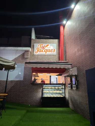 Vaga Cozinheiro com experiência em lanchonete e delivery