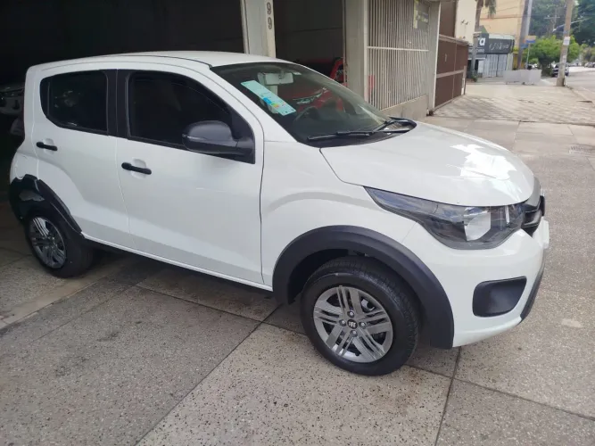Fiat Mobi Like 1.0 Fire Flex 5P. 2027
