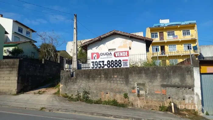 Oportunidade Exclusiva em Barreiros - São José!