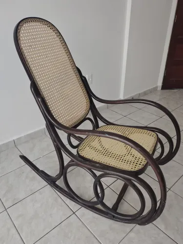 Cadeira de Balanço Austríaca modelo 8