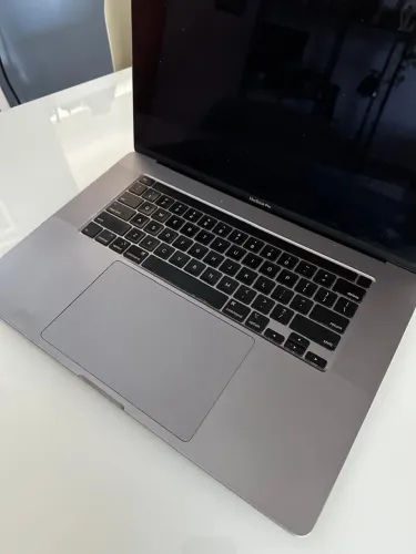 MacBook Pro (16-ich,2019) - A2141