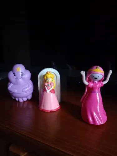 Lote: Princesa Caroço, Princesa Jujuba e Princesa Peach Mário...