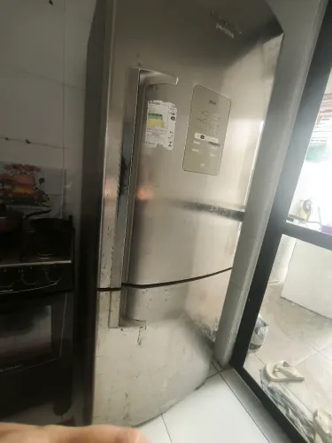 Geladeira inverser grande