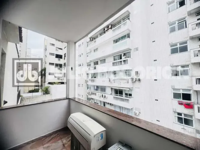 Apartamento em aluguel no Leblon, Quadrissima, 2 quartos, varanda, 3 banheiros e vaga dema