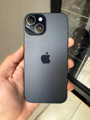 iPhone 15 128GB - 100% Bateria - Garantia até mar/2027