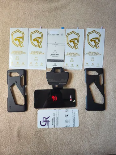 Asus Rog Phone 5s + Aero Active Cooler 6