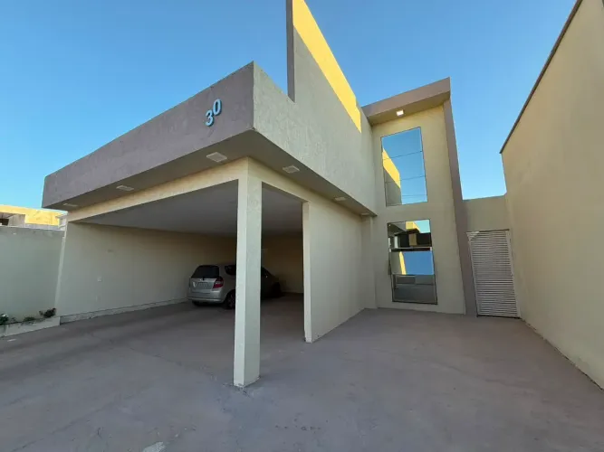 Casa de Alto Padrão em Condomínio Fechado | 4 Quartos, 3 Suítes e Área Gourmet Independent