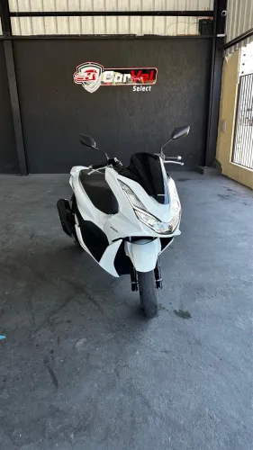 Honda PCX 160 2024 com 10.000KM
