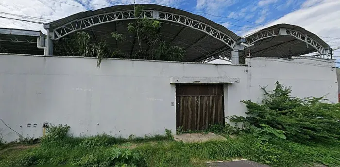 Edificação c/ 802m² a.t. em Teresina/PI