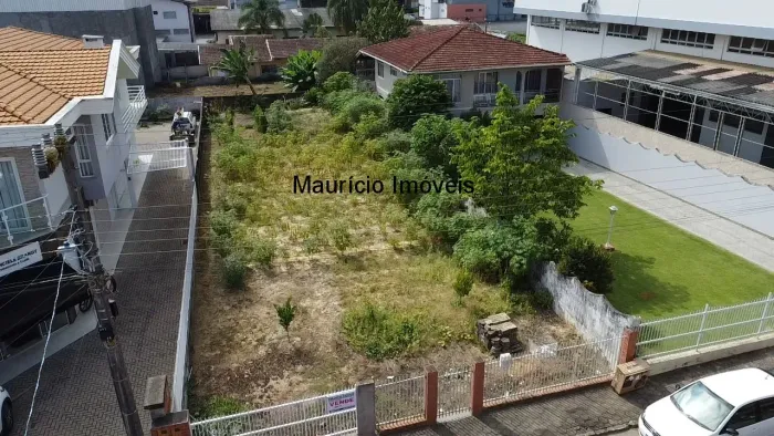Terreno residencial e comercial com 480,00 m² no centro da cidade de Taió, S.C