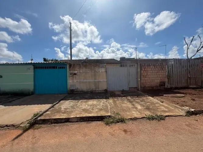 Imóvel com boa estrutura Casa no Parque Sol Nascente, Luziania - GO, Nº LT, 2 quartos, 1