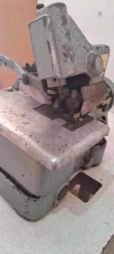 Maquina overloque