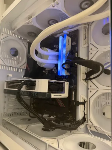 PC GAMER RODA TUDO 4060 + Ryzen 7 5800 X