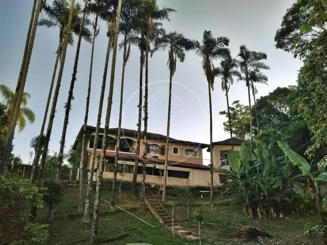 Chácara com 4 dormitórios à venda, 2100 m² por R$ 680.000 - Cipó - Embu-Guaçu/SP