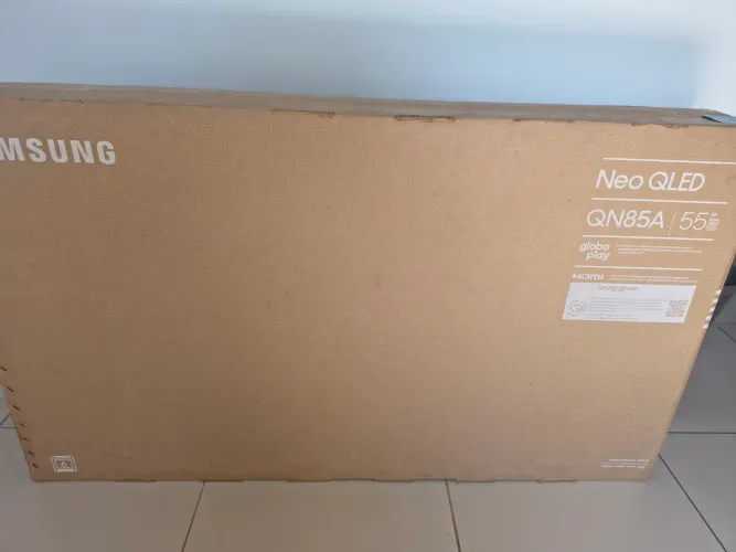 Vendes tv Samsung 55 NEO QLED display danificado.