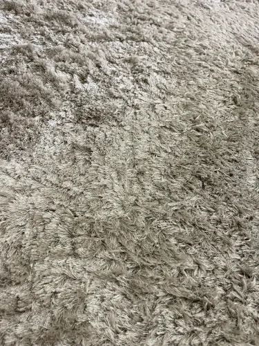 Vendo tapete fios de seda (peludo) 