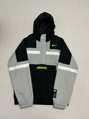 Corta vento nike air