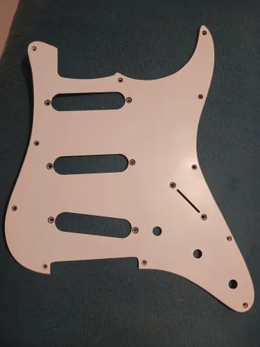 Escudo guitarra stratocaster 