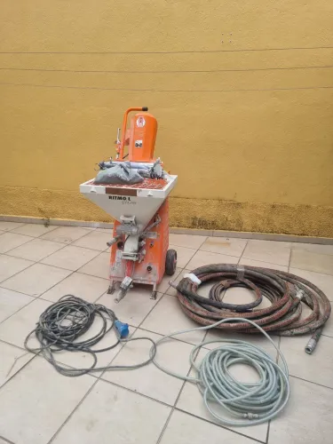 Máquina de Projetar Reboco PFT Ritmo L Plus (Usado)