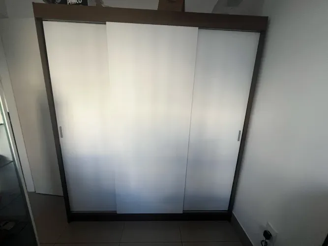 Guarda roupa 3 portas
