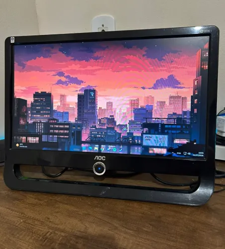 Monitor AOC F19 usado em bom estado, acompanha adaptador HDMI-VGA