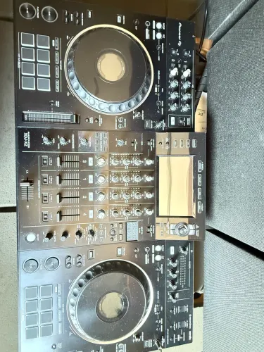 Controladora Pioneer DJ XDJ-XZ 