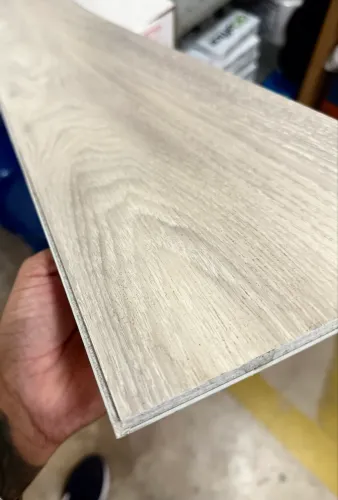 Piso vinílico click SPC Flooring 