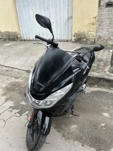 Honda PCX 150 2016 - Excelente estado | R$ 11.500 SUJEITO A NEGOCIAÇÃO
