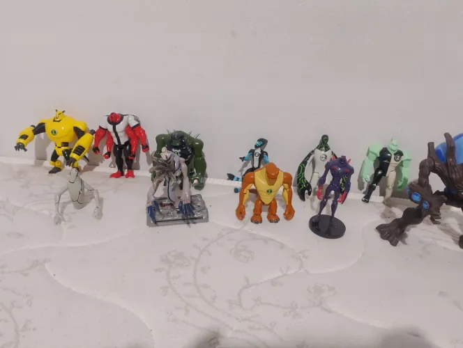 bonecos do Ben 10