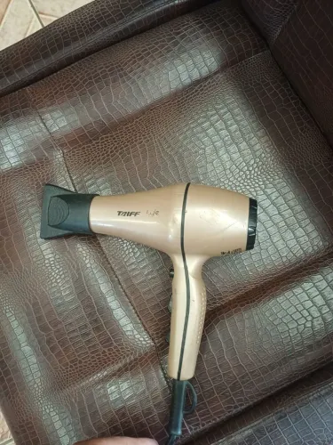 Secador de cabelo