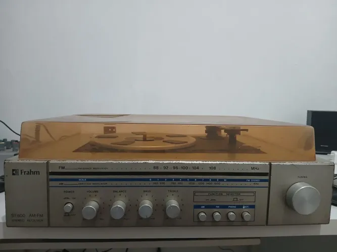 Aparelho de som toca disco