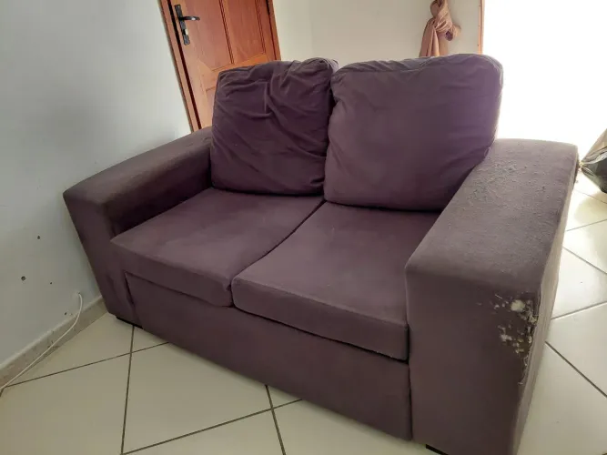 Sofá de 2 lugares 