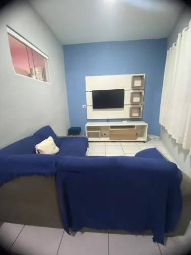 Vende-se casa em vila