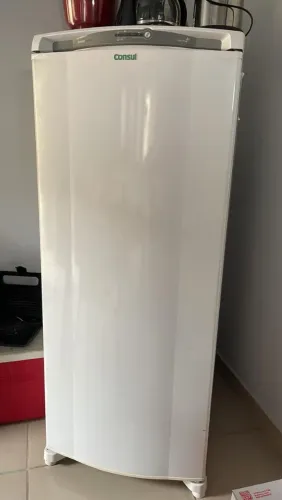 Vendo geladeira Frost Free Consul