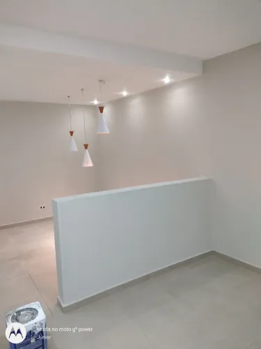 Construção e reformas.