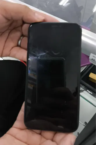     iPhone XR preto funcionando perfeitamente 