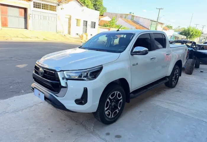 Toyota Hilux CD SRX 4X4 2.8 TDI 16V Diesel Aut. 2021
