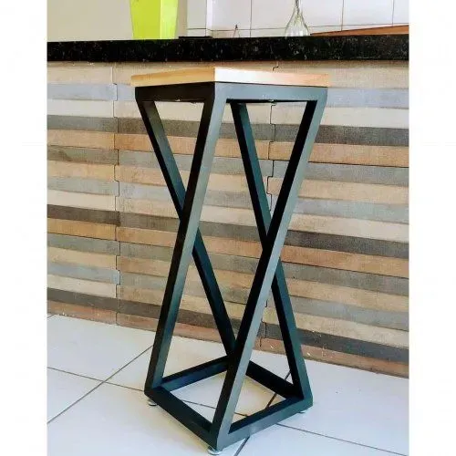 Banqueta metalica ? atendemos a domicílio ?