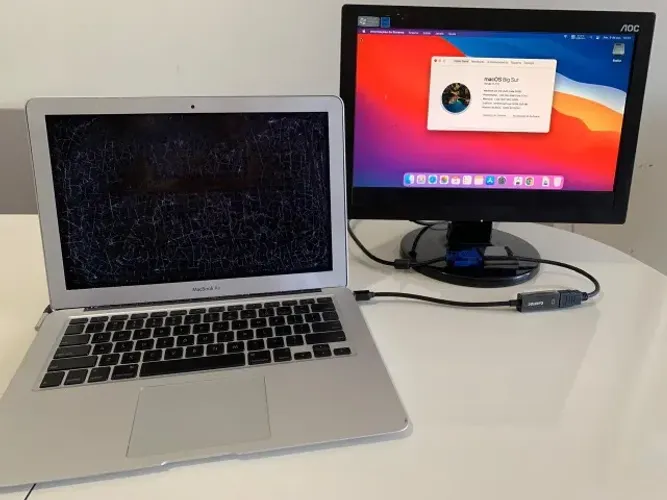 MacBook Air 13 A1369 Funcionando - Para Reparo ou Peças + Fonte
