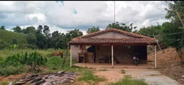Vende-se chácara