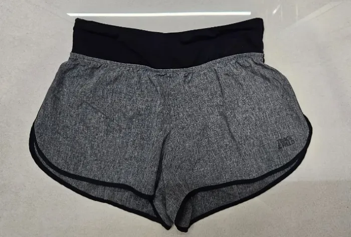 Short cinza feminino Track&Field