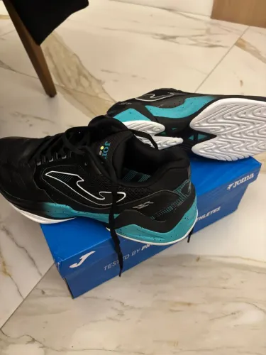 Tênis Joma
