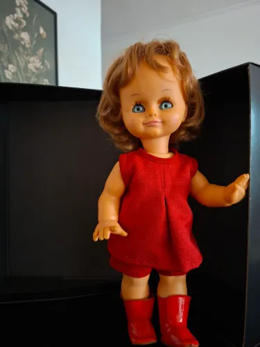 Boneca importada 1970