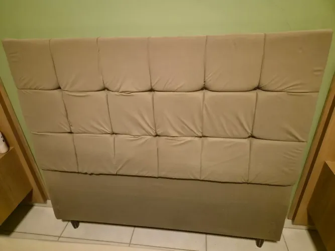 Cabeceira estofada simbal em tecido