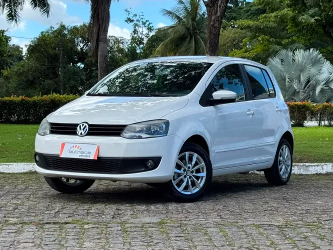 Volkswagen Fox 1.6 MI I Motion Total Flex 8V 5P 2014