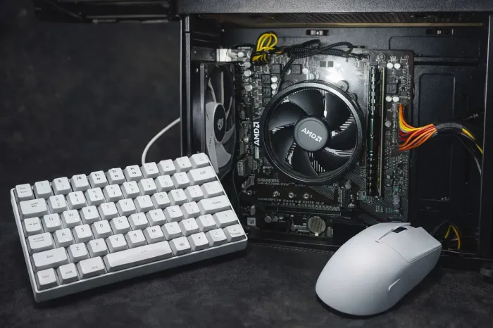 Kit Ryzen 5 5600g + 16gb de ram + teclado mouse 