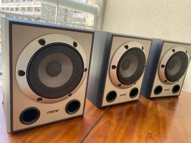 Caixas surround Sony muteki